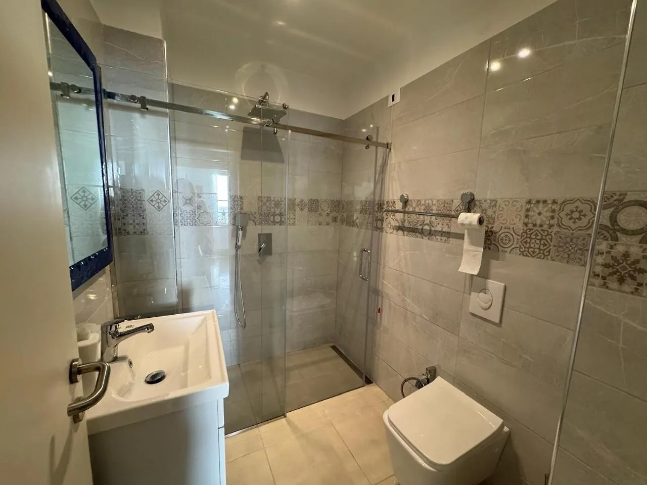 Apartament Seaview Penthouse Durrës